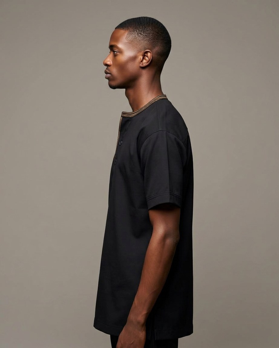 Black Legacy Tee — Men, 03 Right (view 3 of 7). Right profile: waist shaping, pocket line and the house Z mark.