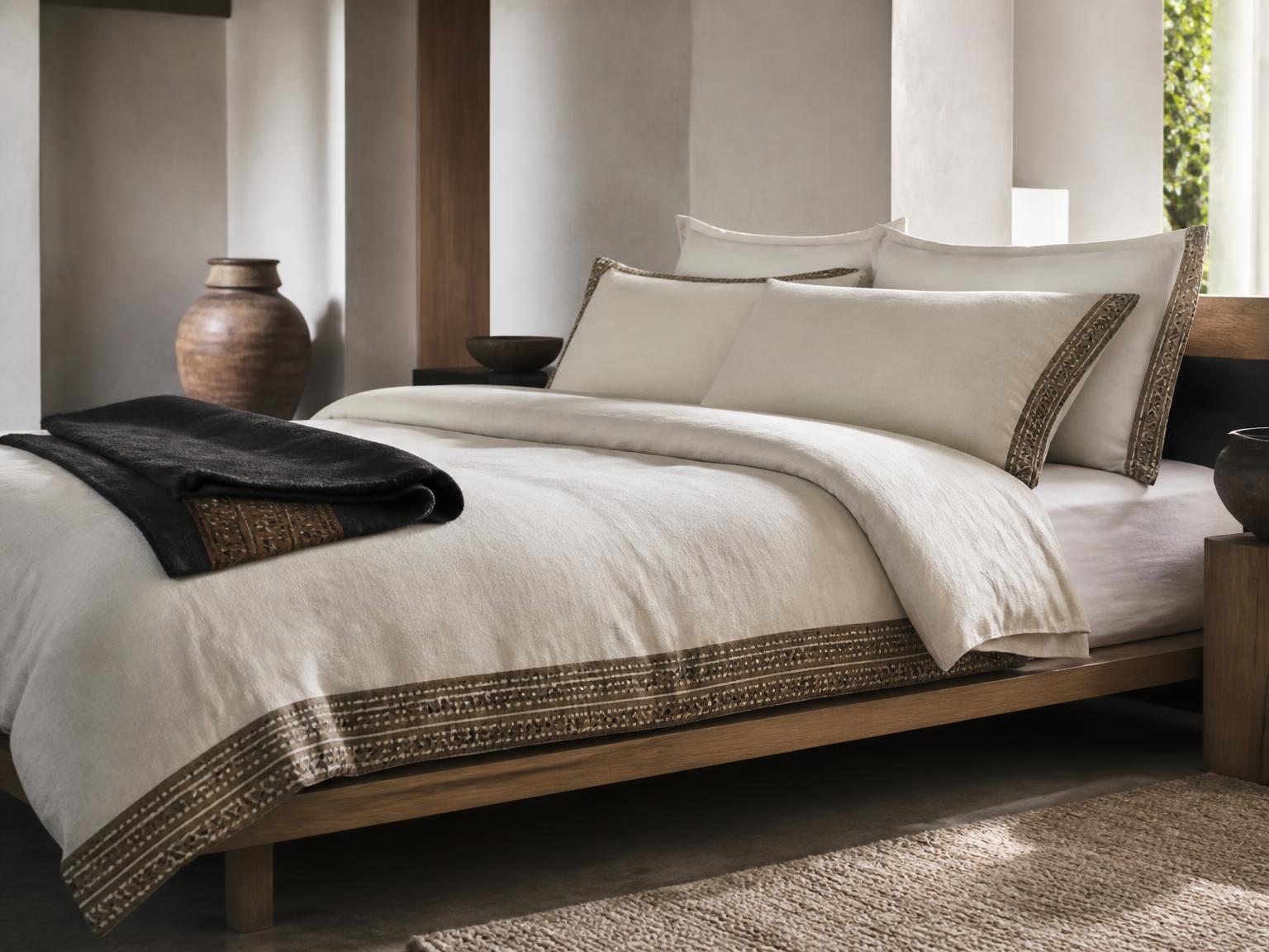 Bedding — Zipper Vibe Bazin Riche accent cover