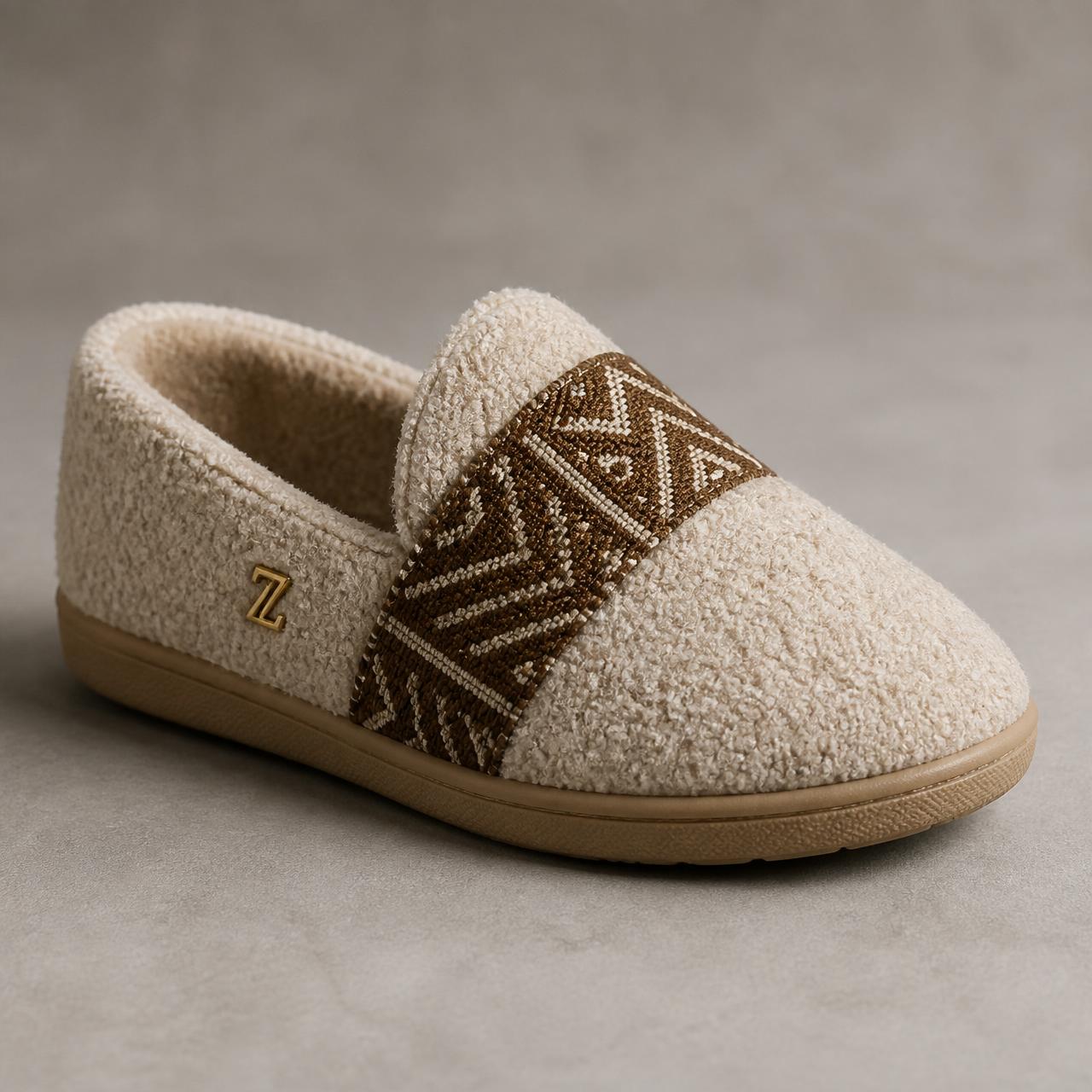 Unity Plush Slipper · Kids — Girls — House · Z-Vibe Luxury Slippers™ seven-view specification plate; showing 01 Front, 02 Left, 03 Right, 04 Back, 05 Interior, 06 Inner tags, 07 Fabric detail. — 01 Front, Oatmeal / Brown Bogolan
