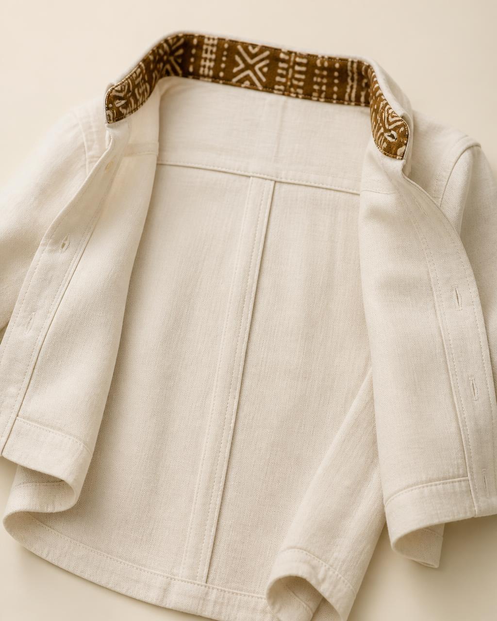 Ladder Placket Linen Shirt — Women, 05 Interior (view 5 of 7). Interior: lining, facings and the concealed closure.