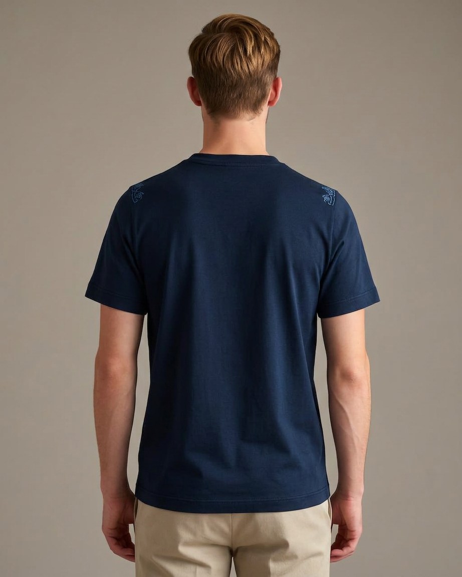 Navy Prestige Tee — Men, 04 Back (view 4 of 7). Back view: yoke, centre seam and the hem finish.