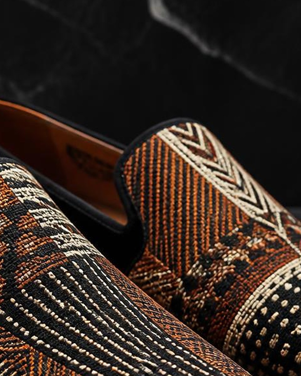 Shoes — approved line view 3